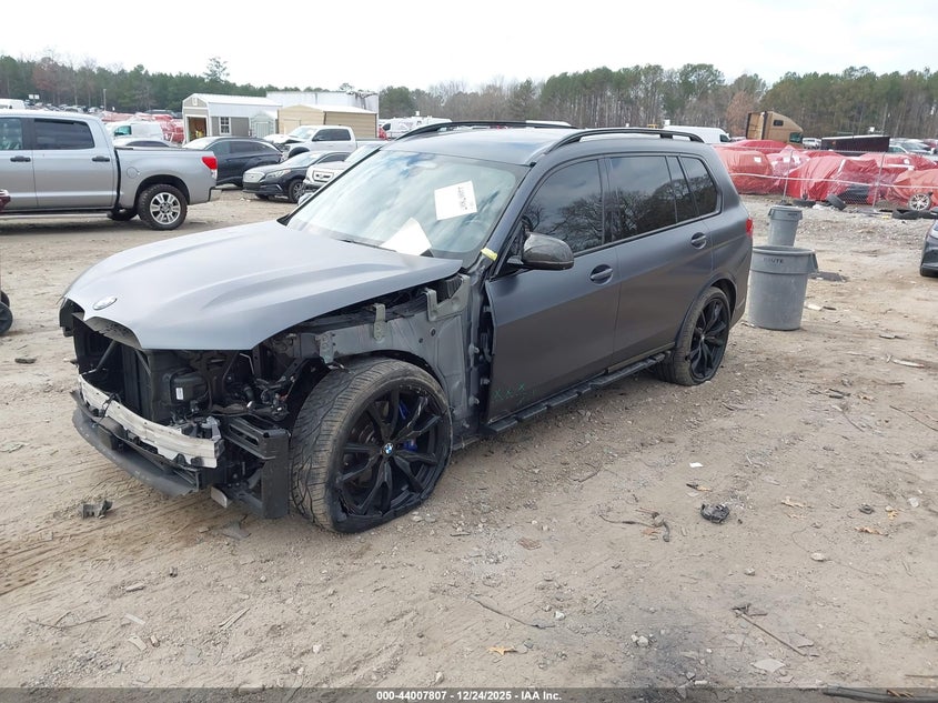 2021 BMW X7