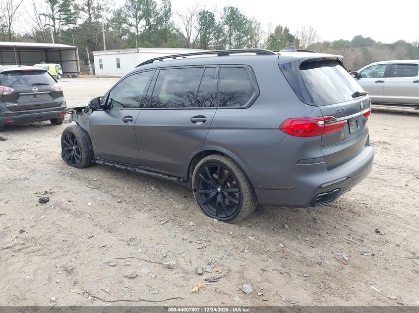 2021 BMW X7
