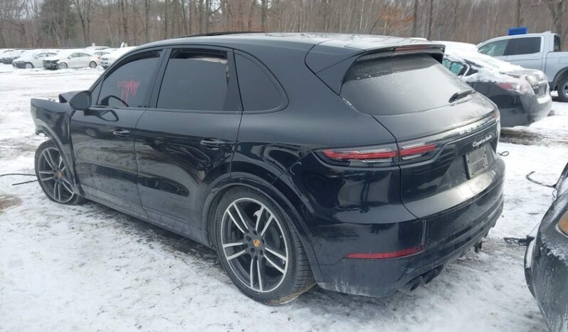 
								2021 Porsche Cayenne full									