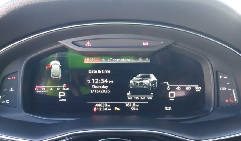 
								2021 Audi Q8 full									