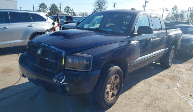 
								2005 Dodge Dakota full									