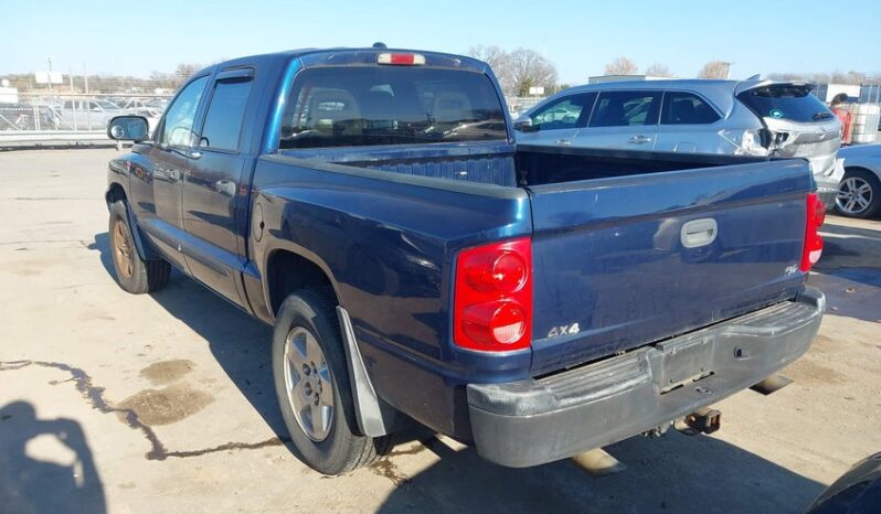
								2005 Dodge Dakota full									