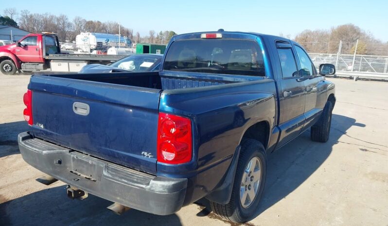 
								2005 Dodge Dakota full									