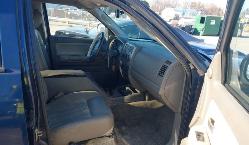 
								2005 Dodge Dakota full									