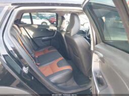 
										2018 Volvo V60 cross country full									