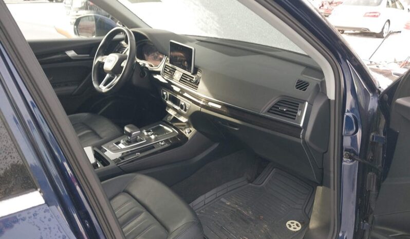 
								2019 Audi Q5 full									