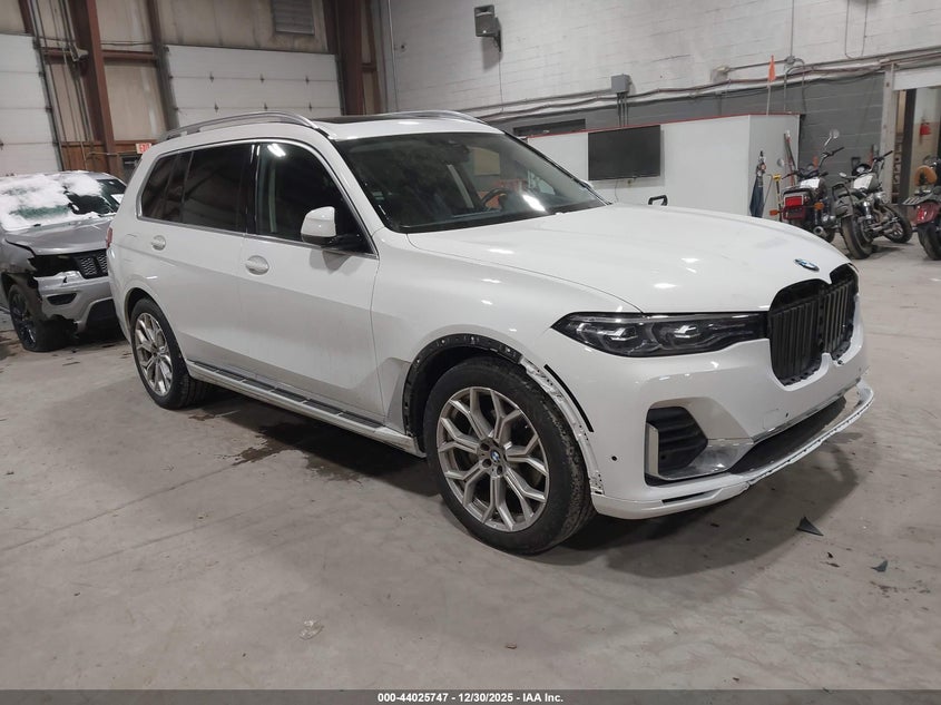 2022 BMW X7