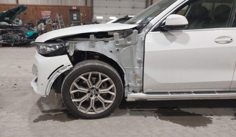 
								2022 BMW X7 full									