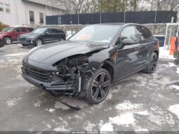
										2021 Porsche Cayenne full									
