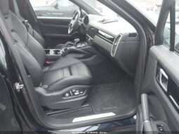 
										2021 Porsche Cayenne full									