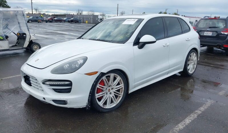 
								2014 Porsche Cayenne full									
