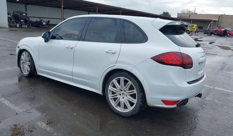 
								2014 Porsche Cayenne full									