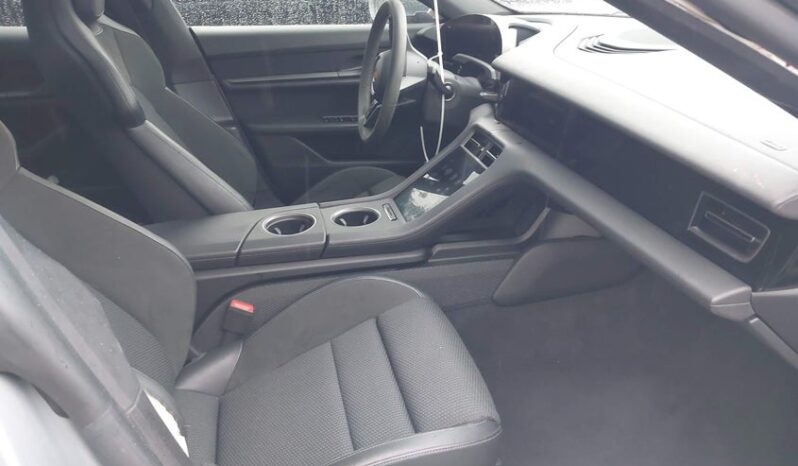 
								2021 Porsche Taycan full									