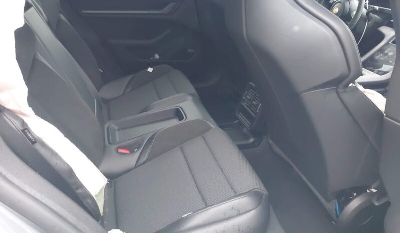 
								2021 Porsche Taycan full									