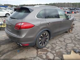 
										2013 Porsche Cayenne full									