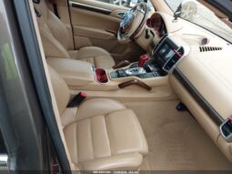 
										2013 Porsche Cayenne full									