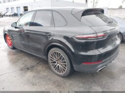 
										2023 Porsche Cayenne full									