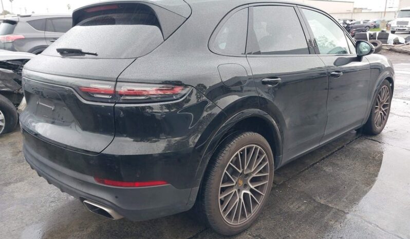 
								2023 Porsche Cayenne full									