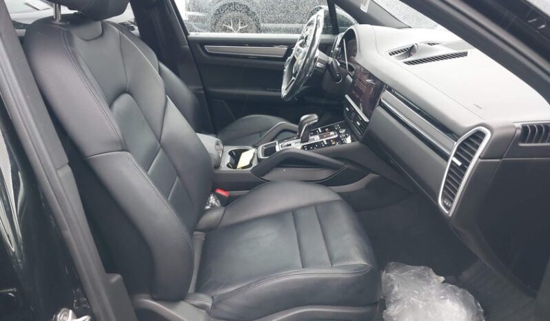 
								2023 Porsche Cayenne full									
