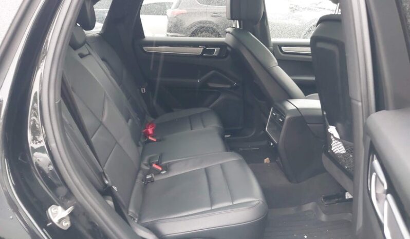 
								2023 Porsche Cayenne full									