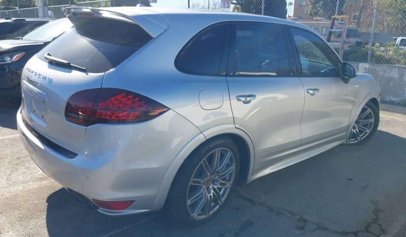 
								2014 Porsche Cayenne full									