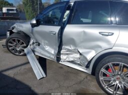 
										2014 Porsche Cayenne full									