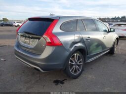 
										2018 Volvo V60 cross country full									