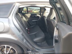 
										2018 Volvo V60 cross country full									