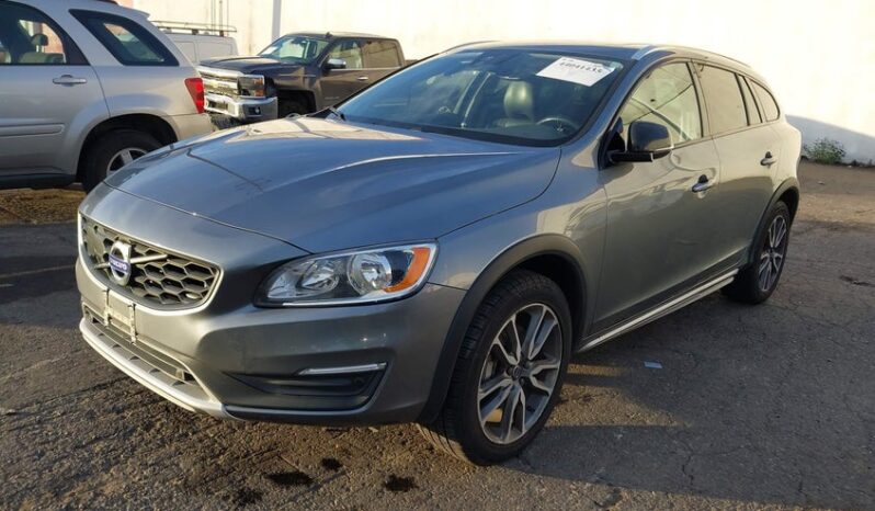 
								2018 Volvo V60 cross country full									