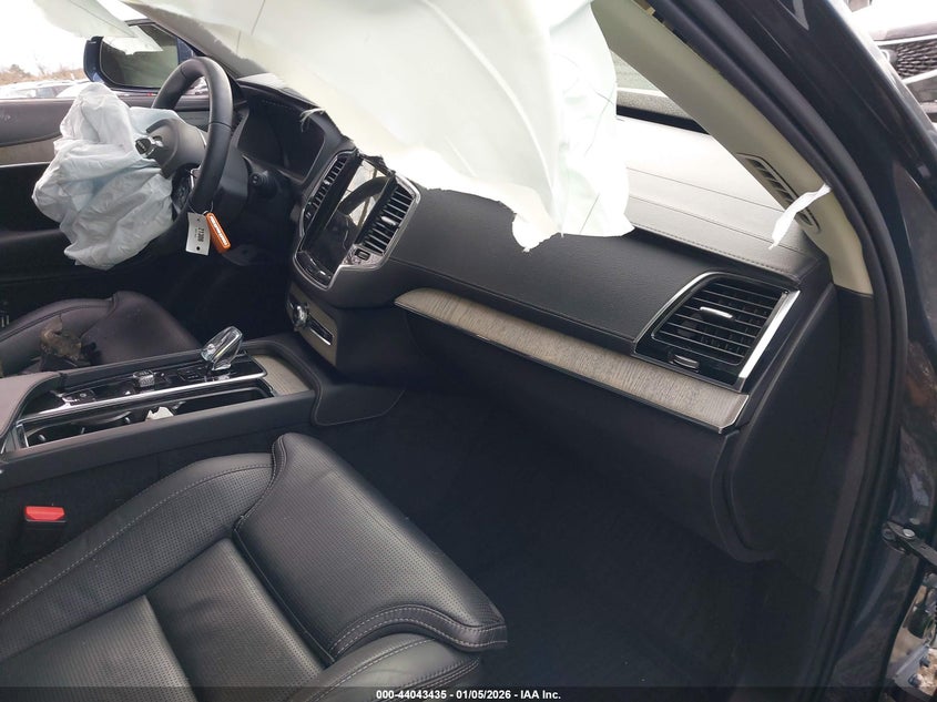 2025 Volvo Xc90