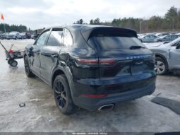 
										2021 Porsche Cayenne full									