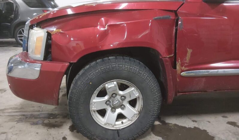 
								2006 Dodge Dakota full									