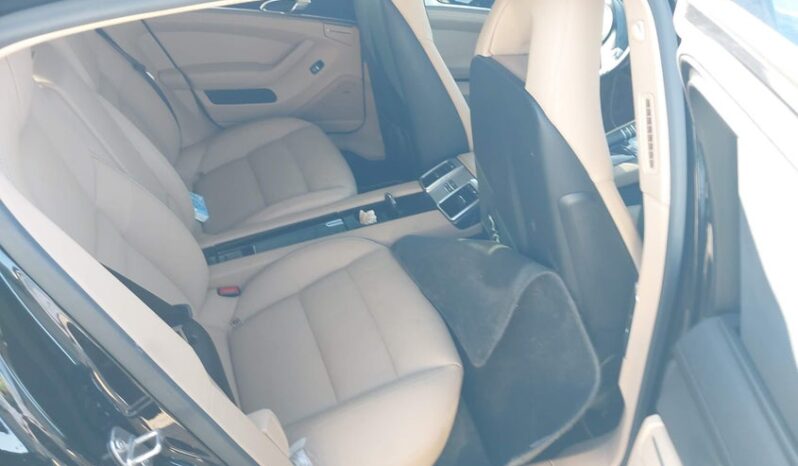 
								2013 Porsche Panamera full									