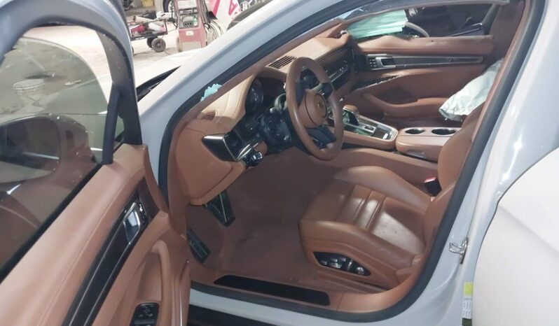 
								2021 Porsche Panamera full									