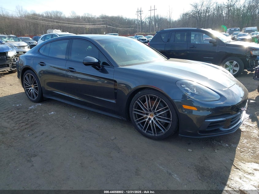 2017 Porsche Panamera