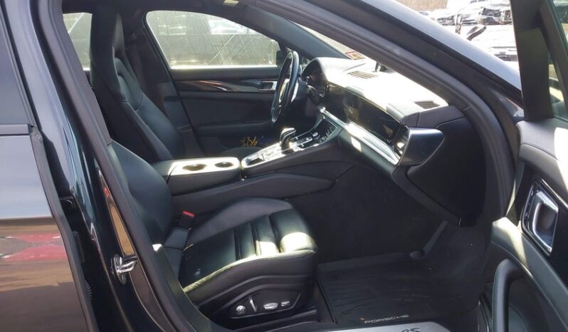 
								2017 Porsche Panamera full									