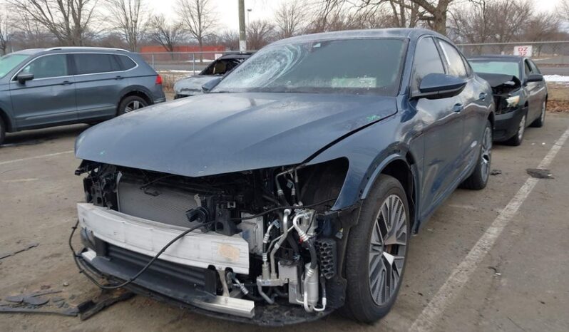 
								2024 Audi Q8 full									