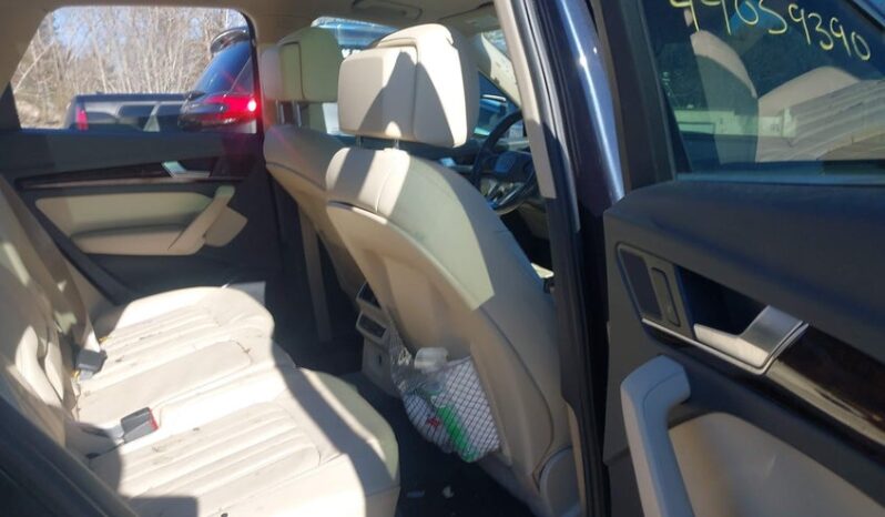 
								2018 Audi Q5 full									