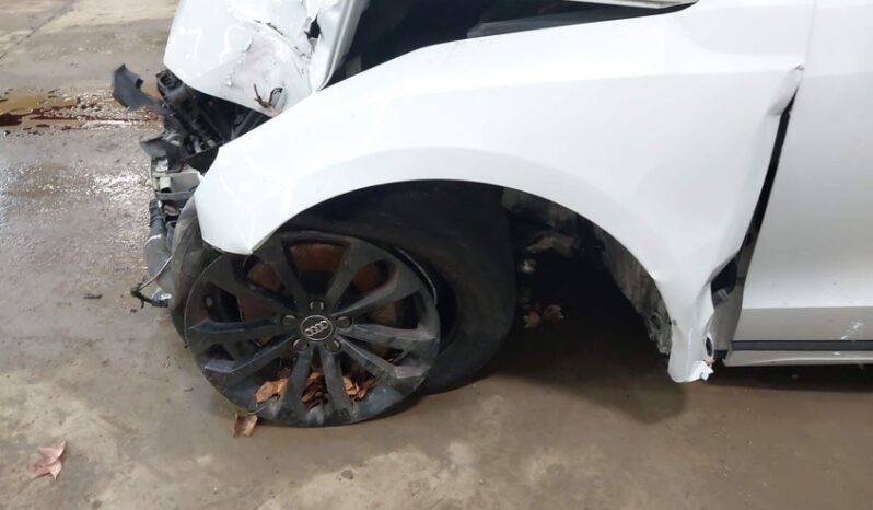 
								2015 Audi Q5 full									