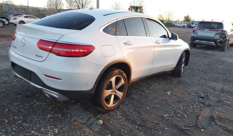 
								2019 Mercedes-benz Glc coupe full									