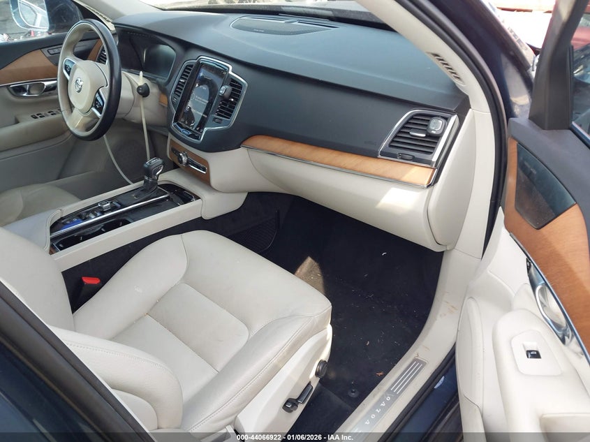 2021 Volvo Xc90