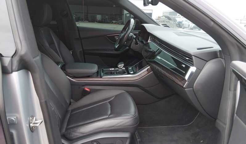 
								2021 Audi Q8 full									