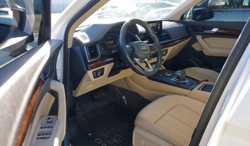 
								2020 Audi Q5 full									