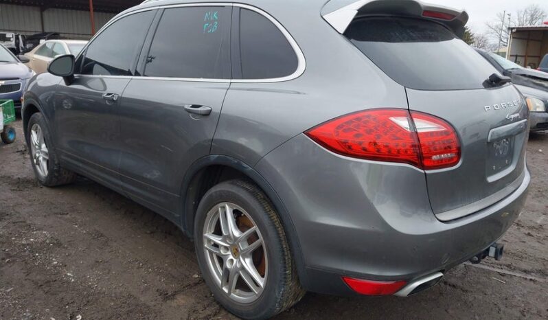
								2014 Porsche Cayenne full									