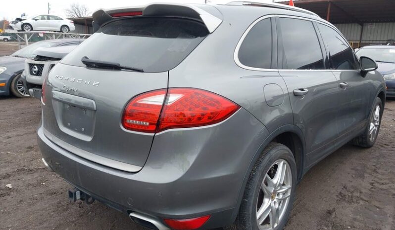 
								2014 Porsche Cayenne full									