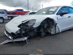 
										2019 Porsche Panamera full									