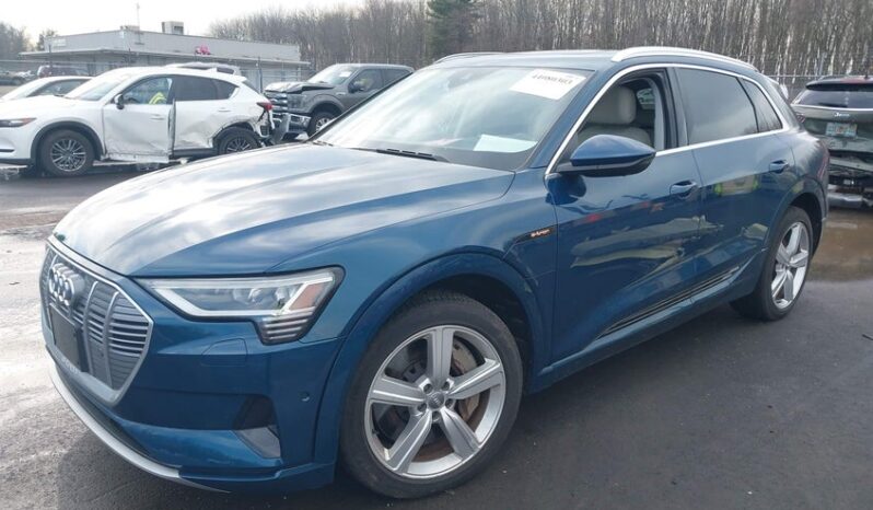 
								2019 Audi E-tron full									