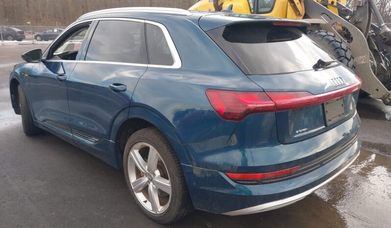 
								2019 Audi E-tron full									
