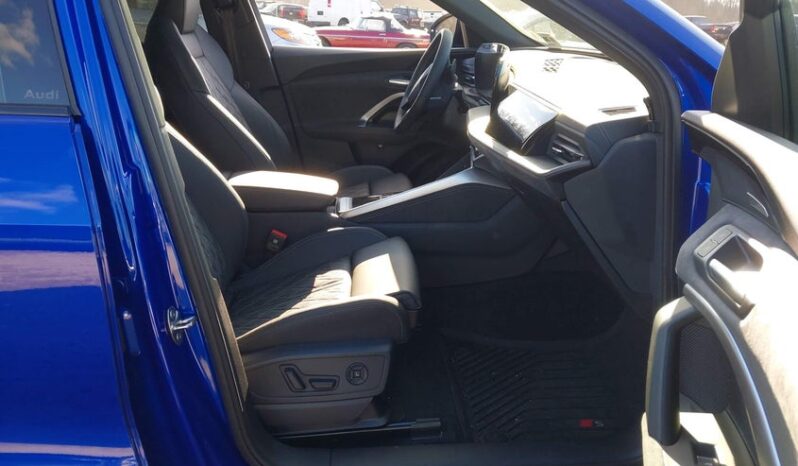 
								2025 Audi Sq5 full									