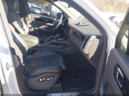 
										2021 Porsche Cayenne full									